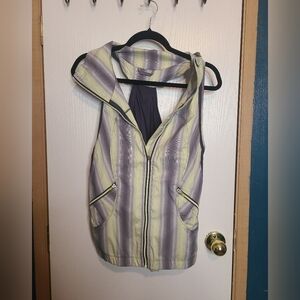 500lululemon Striped Sleeveless Zip-Up Vest